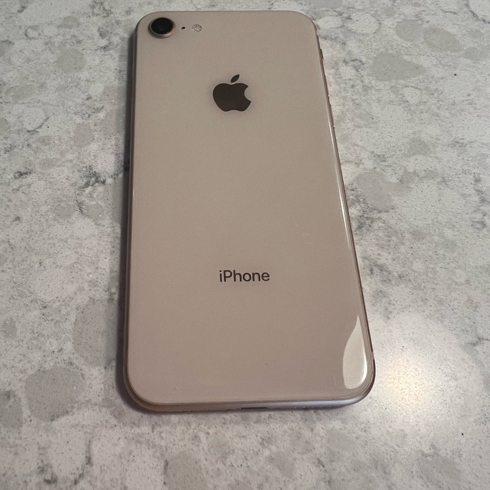 iPhone 8 rose gold 64gb